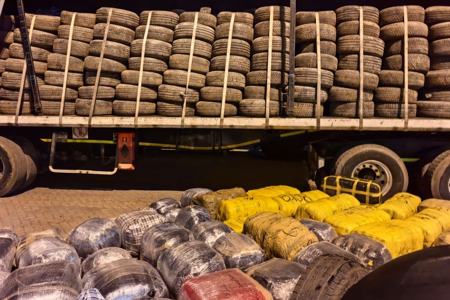 Mpumalanga police seize R4m dagga haul at Oshoek border