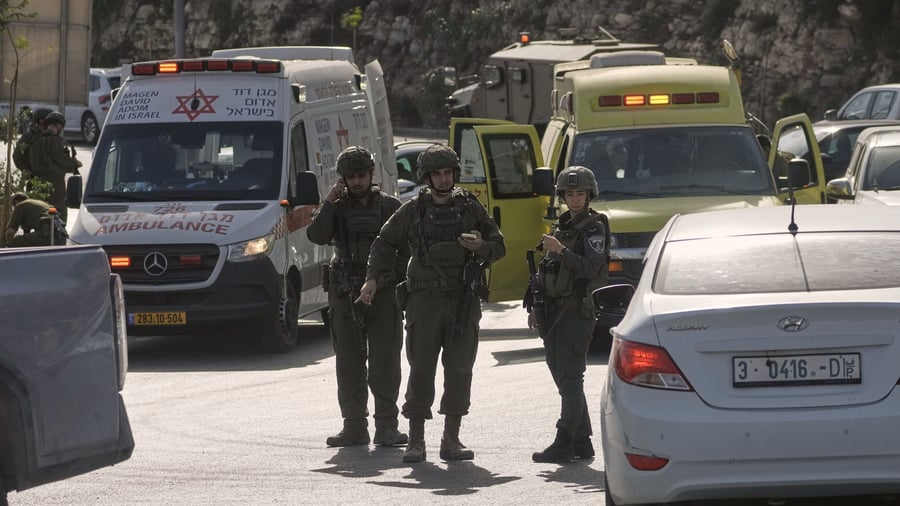 The situation at a glance: Israel launches "anti-terror operation" in the West Bank