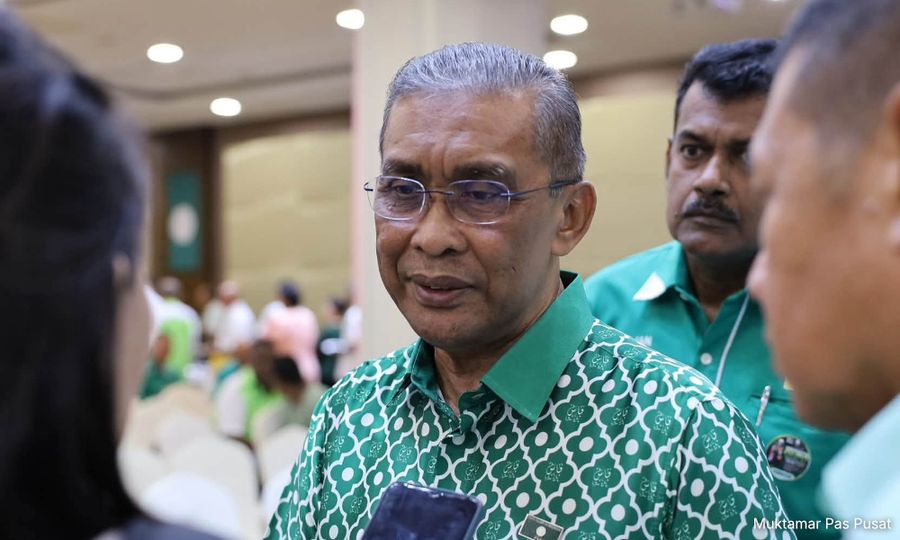 Takiyuddin refuses to retract 'munafik' remark, seeks mediation with Rayer