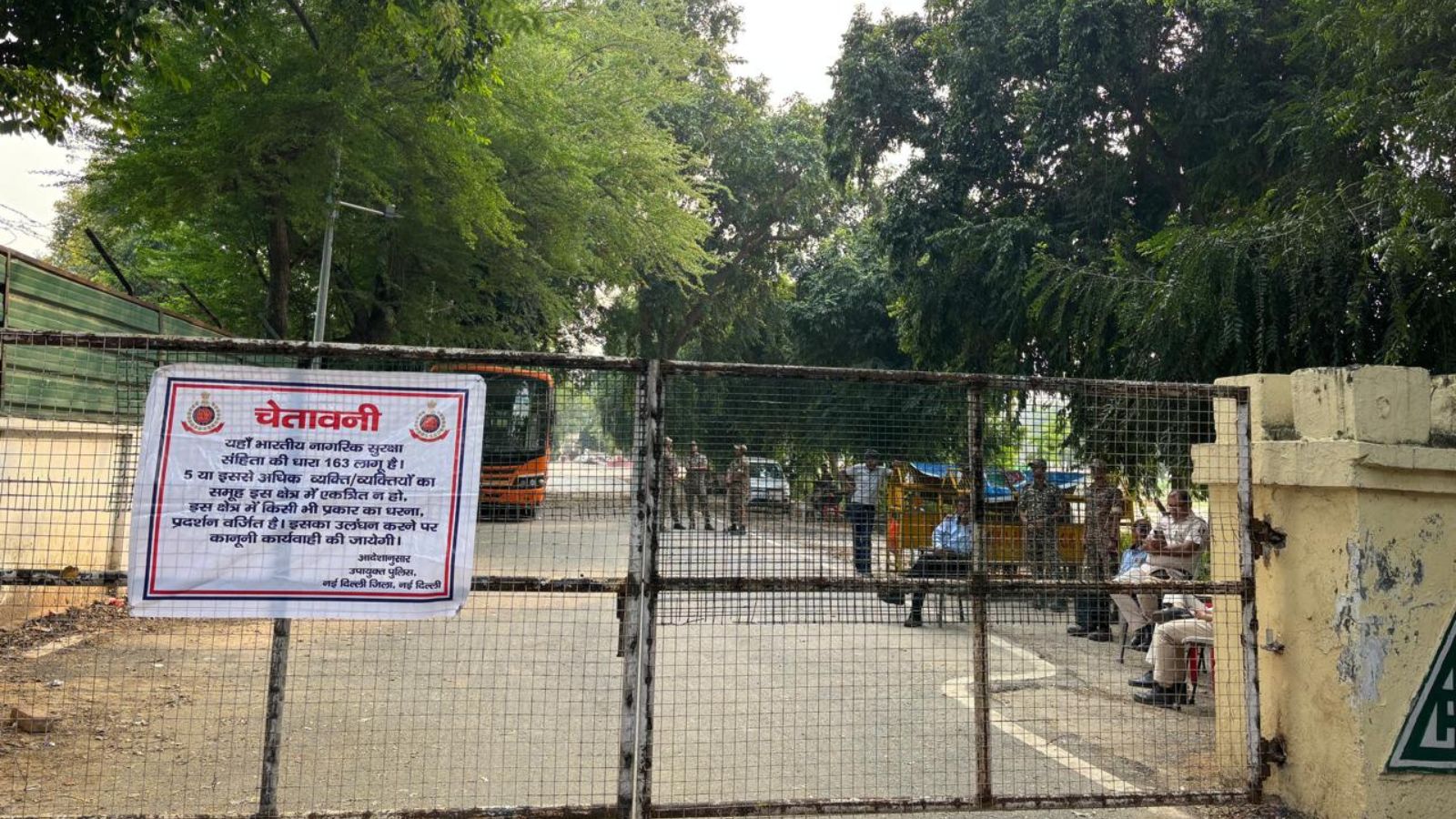 Prayers allowed at Race Course Masjid amid police watch, access curbs
