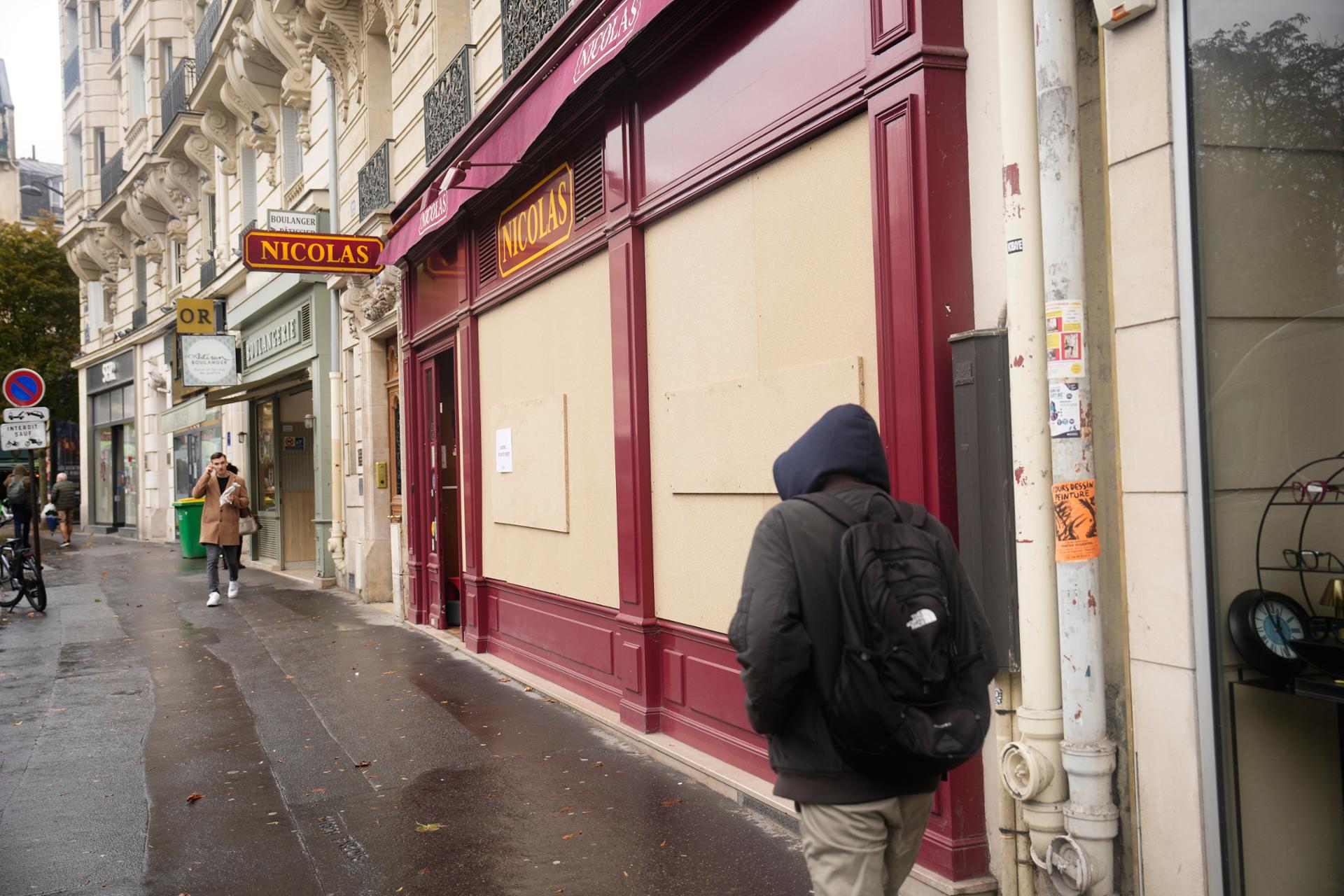 France's luxury stores board up windows ahead of fresh protests