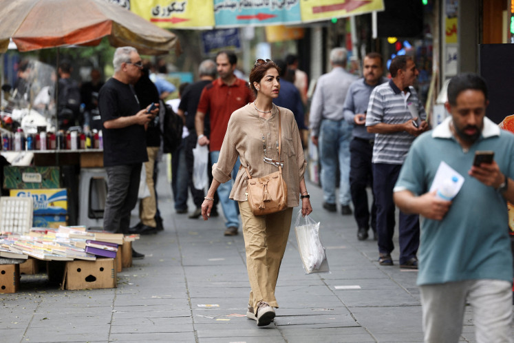 Bond yields jump, oil extends gains as US-Iran ceasefire expires
