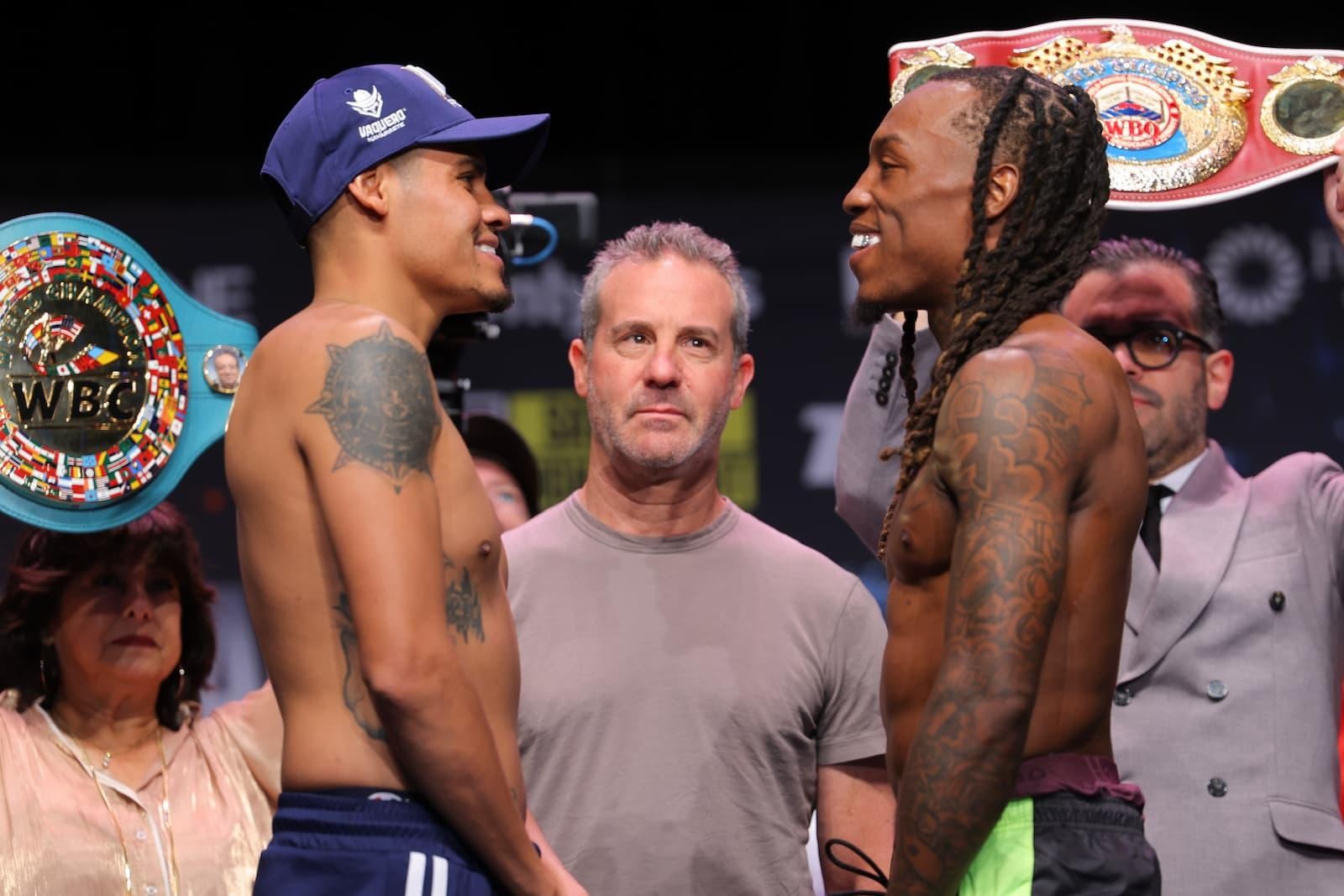 Emanuel Navarrete vs O’Shaquie Foster: Live blog, round-by-round and results