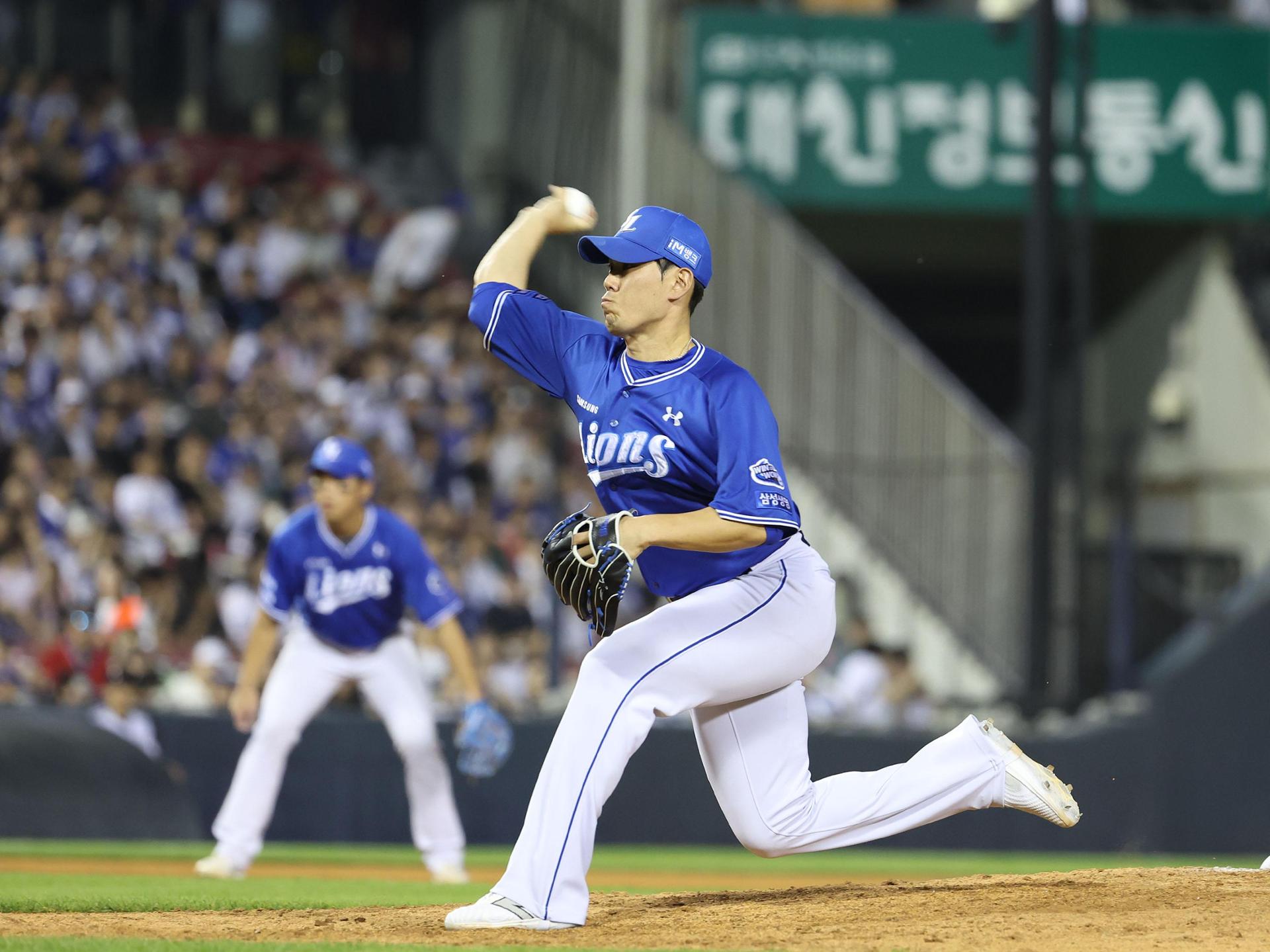 KBO saves leader out for Lions' postseason series due to injury