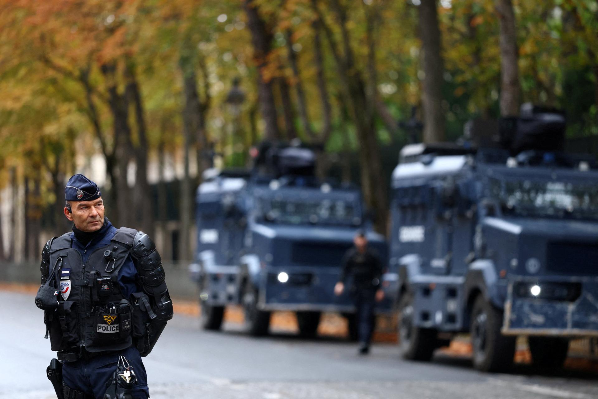 Paris shuts museums and police deploy in big numbers for new protests across France