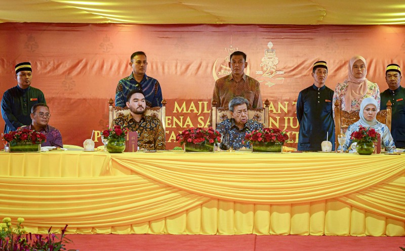 Selangor Sultan graces royal tea reception in conjunction with Silver Jubilee celebration