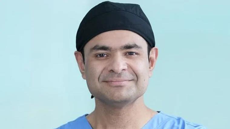 Dr Mohit Bhandari Leads 14-Hour Surgical Marathon With 51 Robotic Procedures In Indore