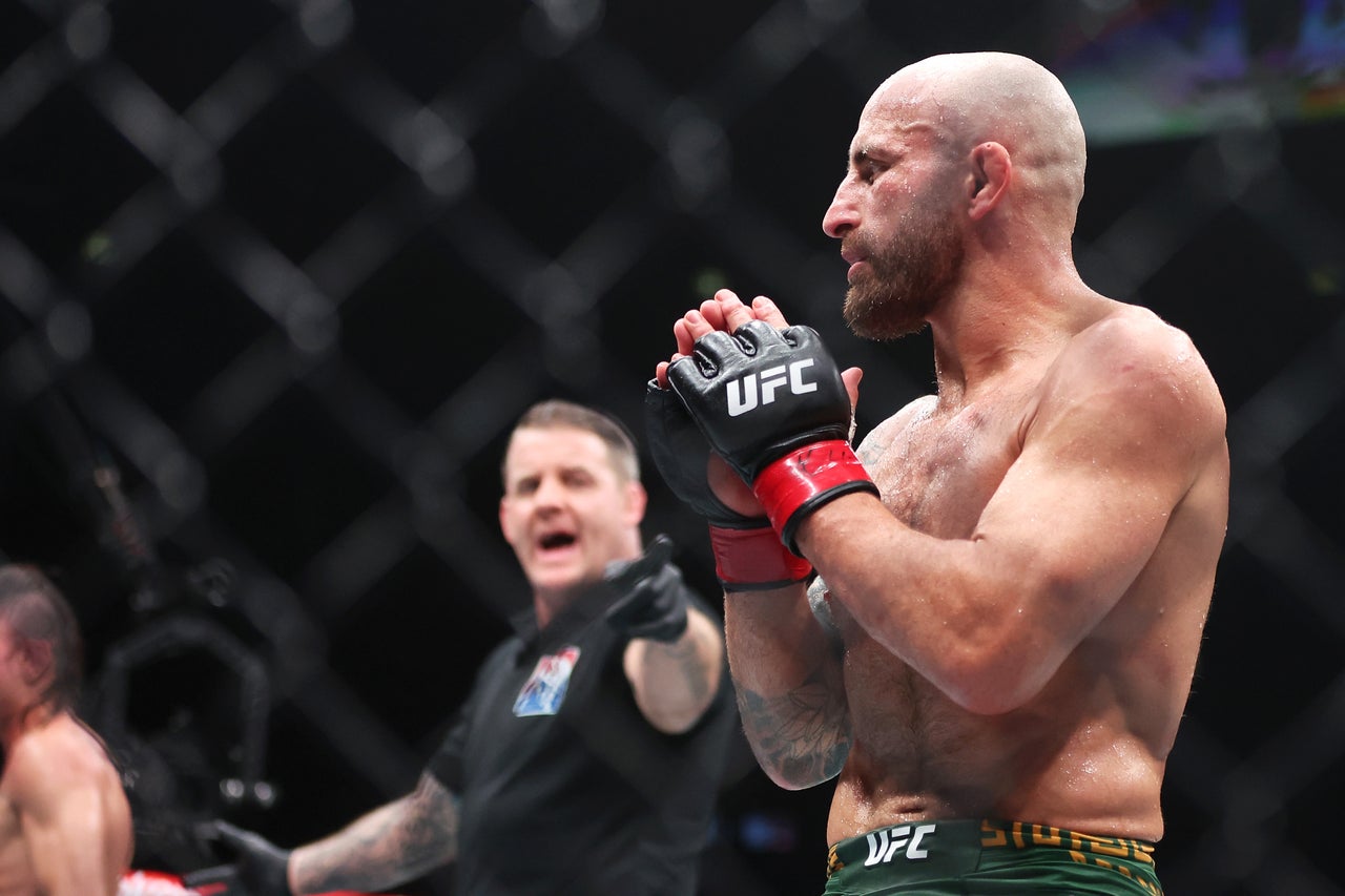 Volkanovski vs Evloev: UFC 333 start time, undercard and how to watch fights