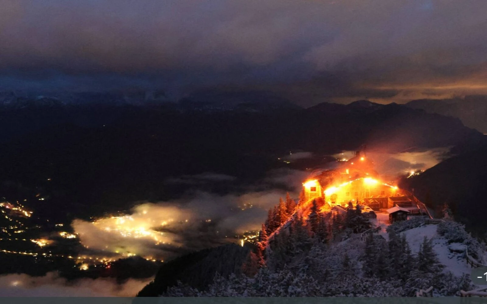 Suspect detained after fire engulfs Hitler’s mountain retreat