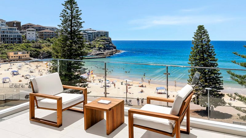 Philanthropic couple re-list $40m beachside unit with $5m discount