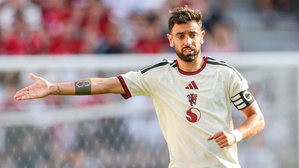 Man Utd will reject any bid for Fernandes