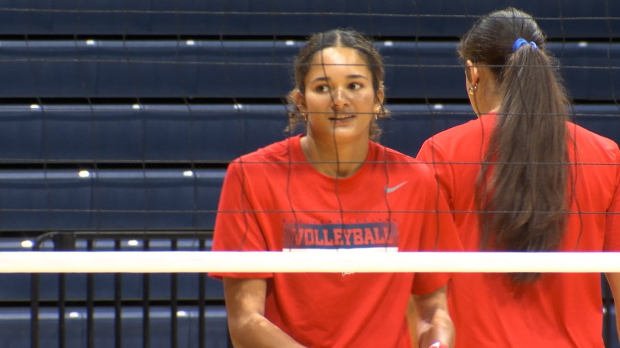 USI volleyball is ahead of schedule this year