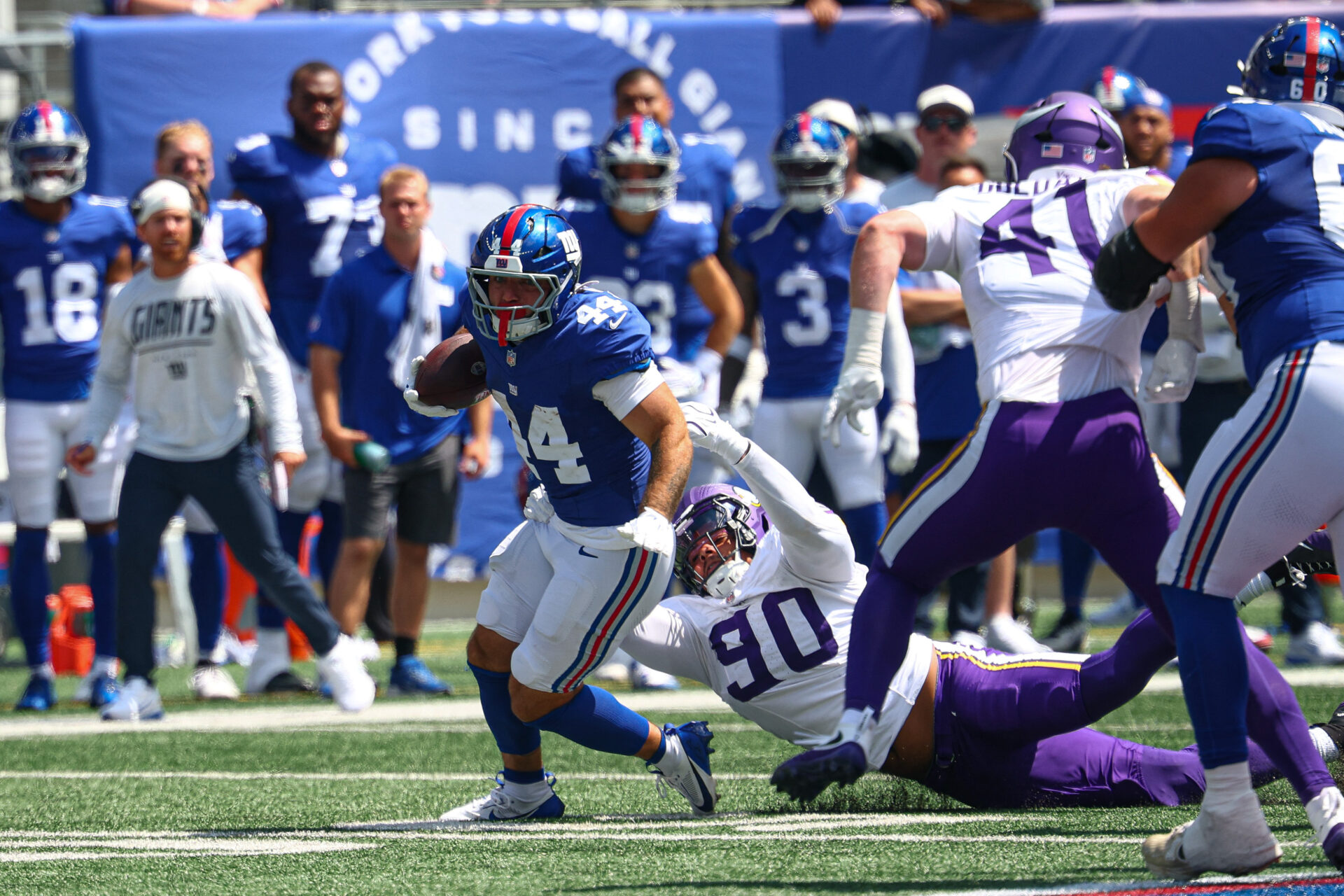 Giants’ Cam Skattebo impresses coach despite not being 100%