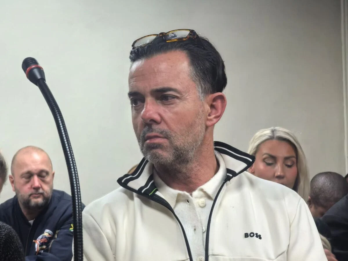 Disbarred lawyer Peet Viljoen considered flight risk