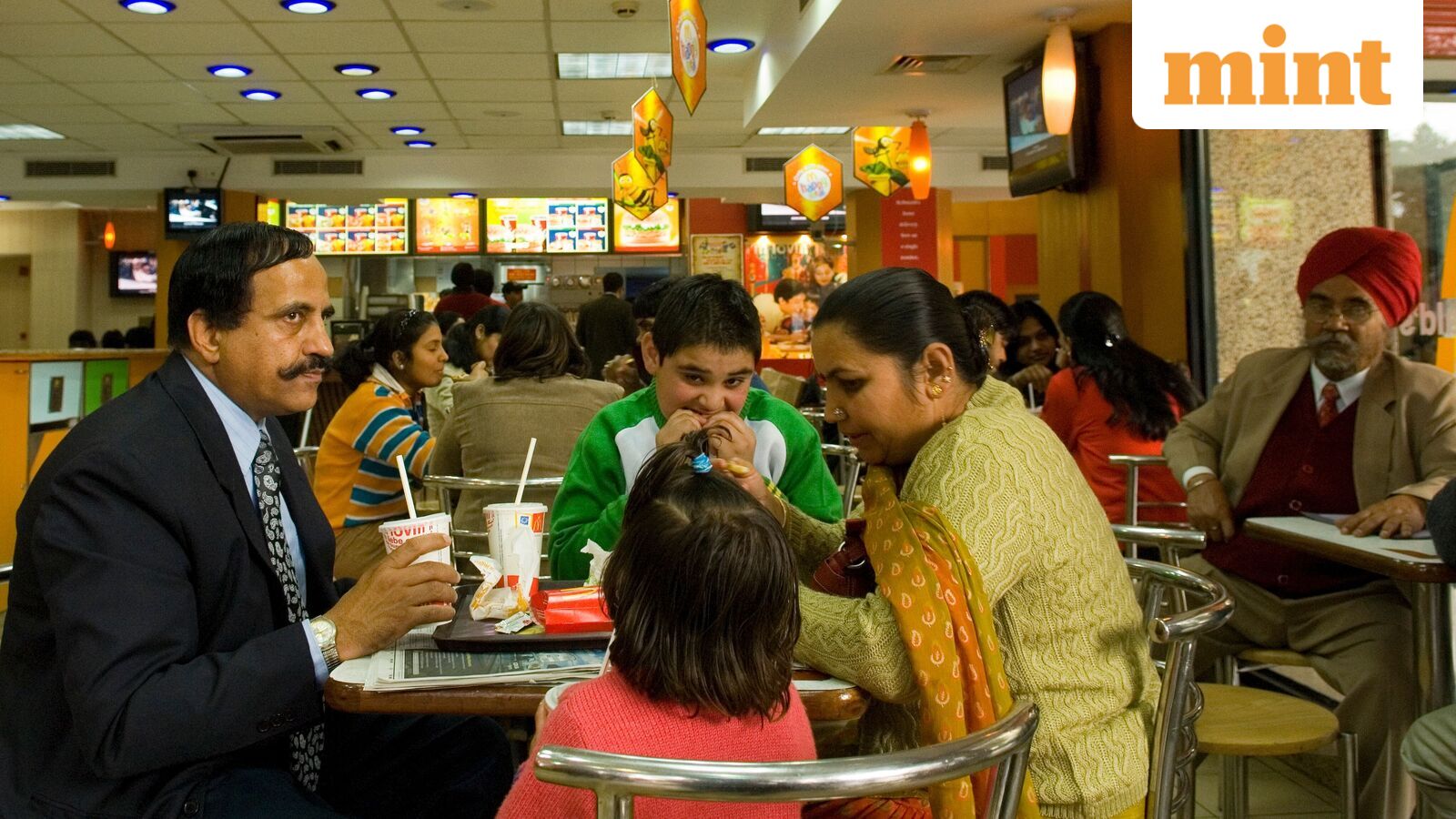 ‘Unsalted fries, no onion garlic McAloo Tikki’: McDonald's launches Shravan specials, netizens call it ‘glocalization’