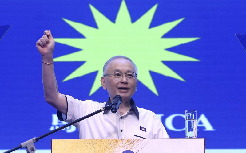 MCA may sit out Melaka polls amid seat talks