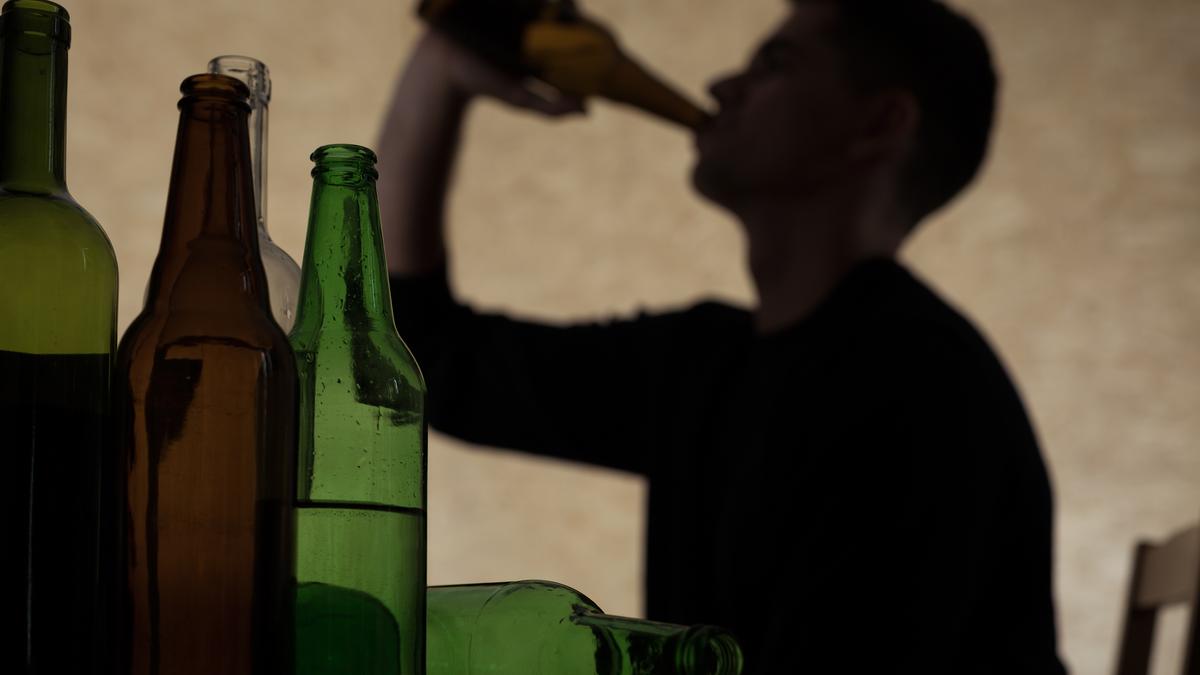 Panel formed to probe spurious liquor death claims in Madhya Pradesh's Dewas; report in 15 days