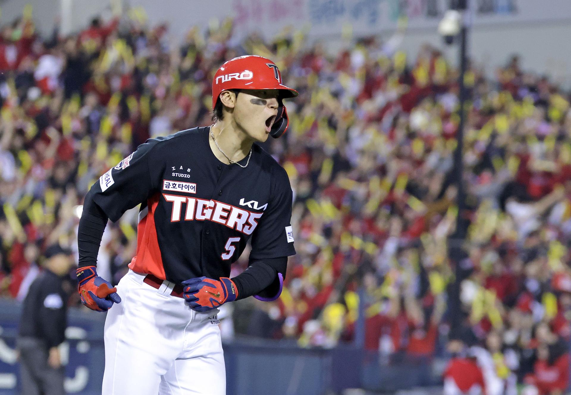 Tigers slugger trying not to get caught up in numbers amid postseason surge