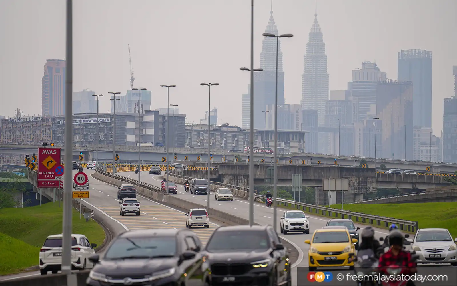 Malaysia, Indonesia pledge closer cooperation to tackle haze