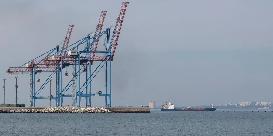 Russian naval blockade poses critical threat to Ukraine, expert warns
