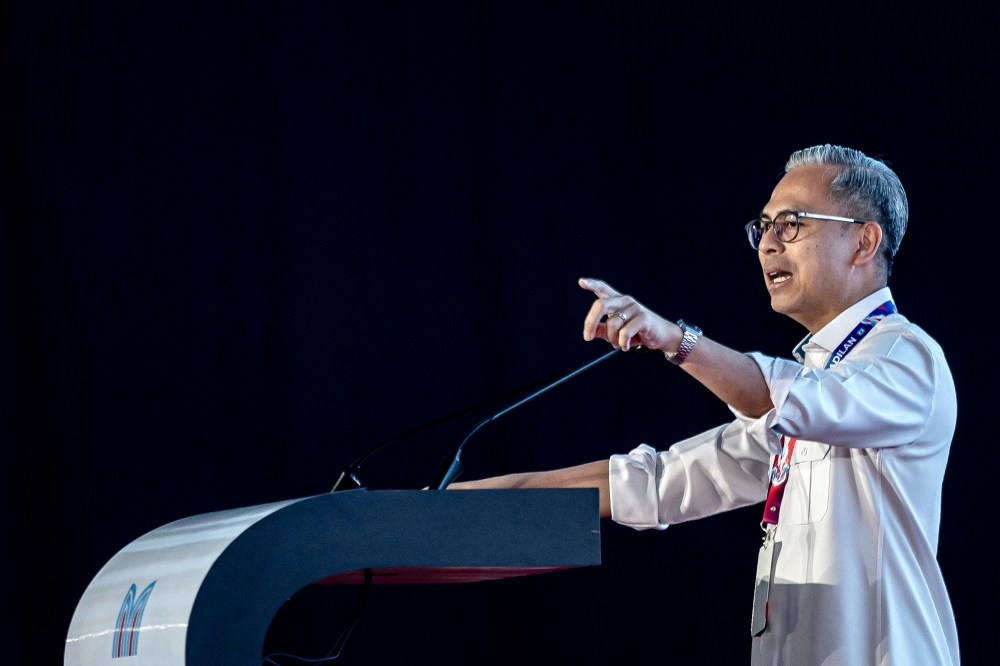 Fahmi: Facebook commits ‘most sins’ against Malaysians with online gambling, scams