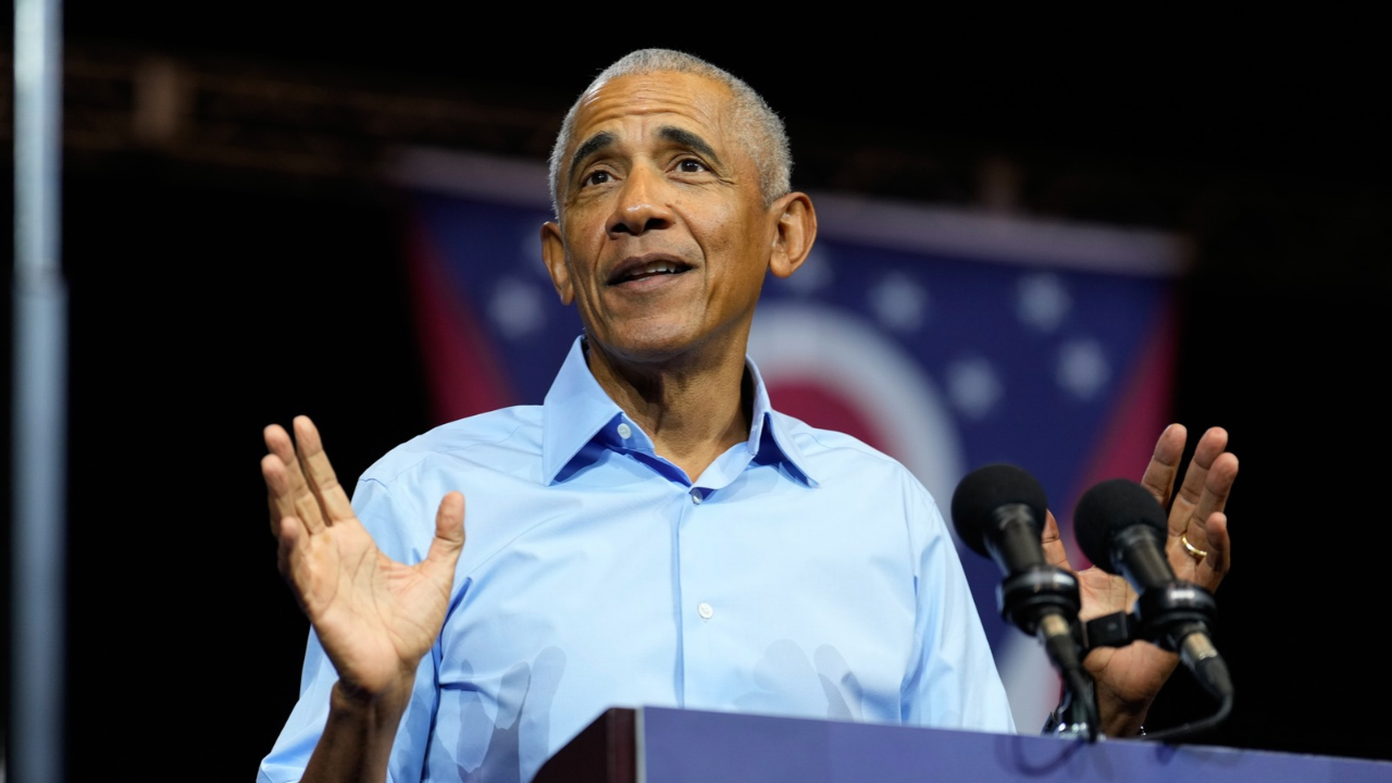 Obama attacks Trump over Iran war and 'grifting' ahead of US midterms