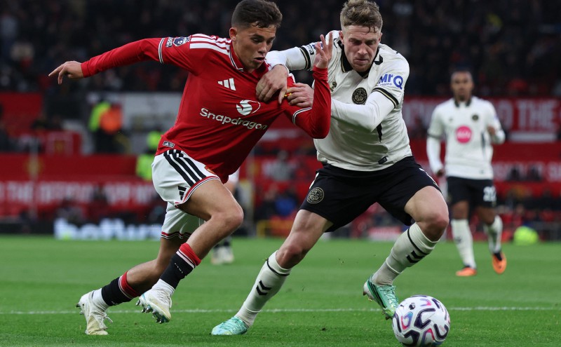 Man Utd battered by Bournemouth to leave Carrick on the brink