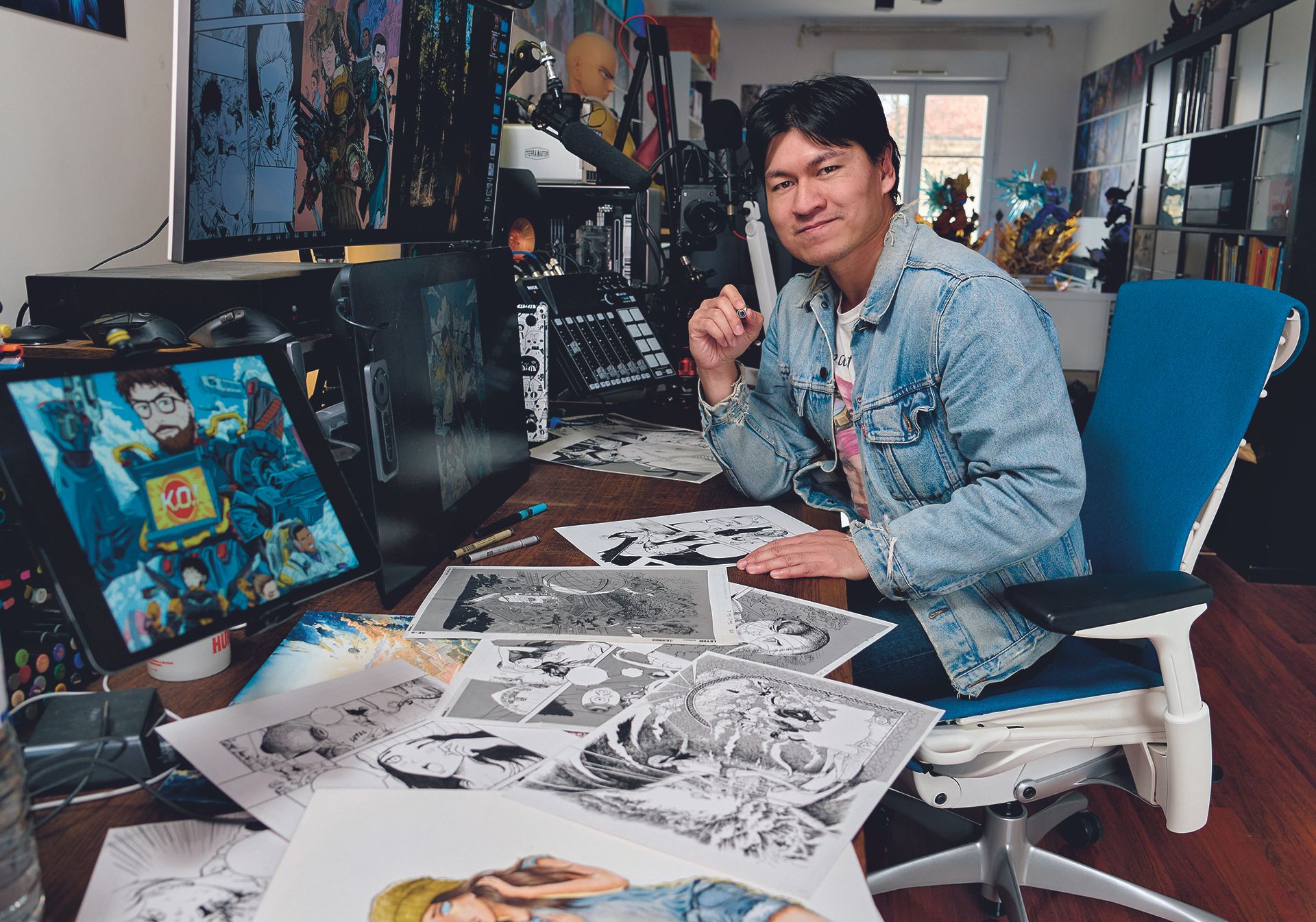 "If I start at 8am, I feel I've lost the day already," manga artist Yé Wei shows us his obsessively organised art studio