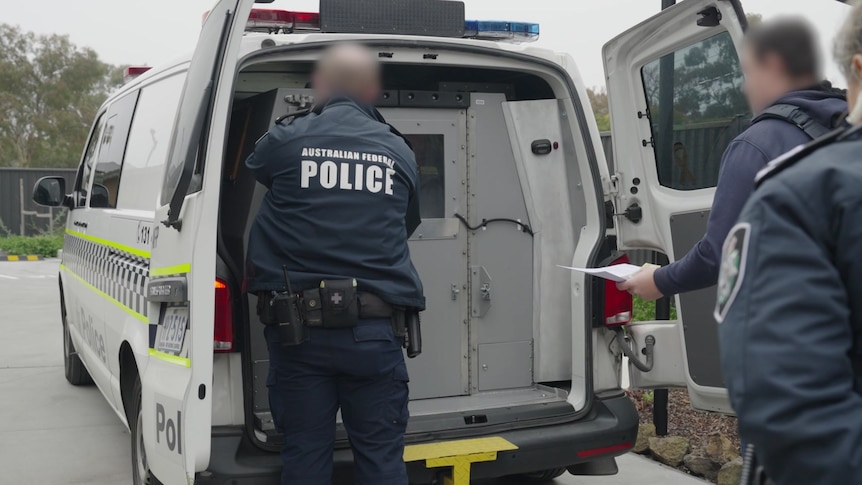 'There is no escaping': Police target DV offenders in cross-border blitz