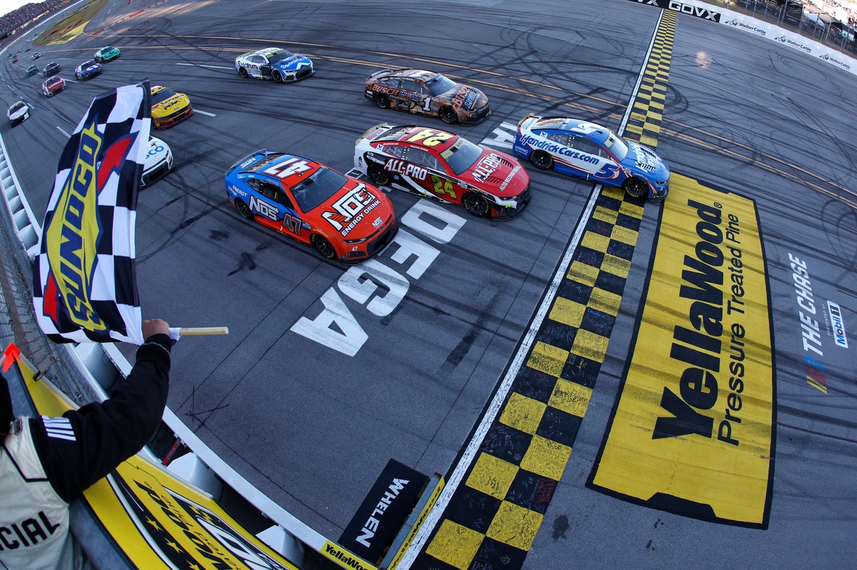 Kyle Larson wins wild Talladega NASCAR Cup race after charging from 11th on final lap
