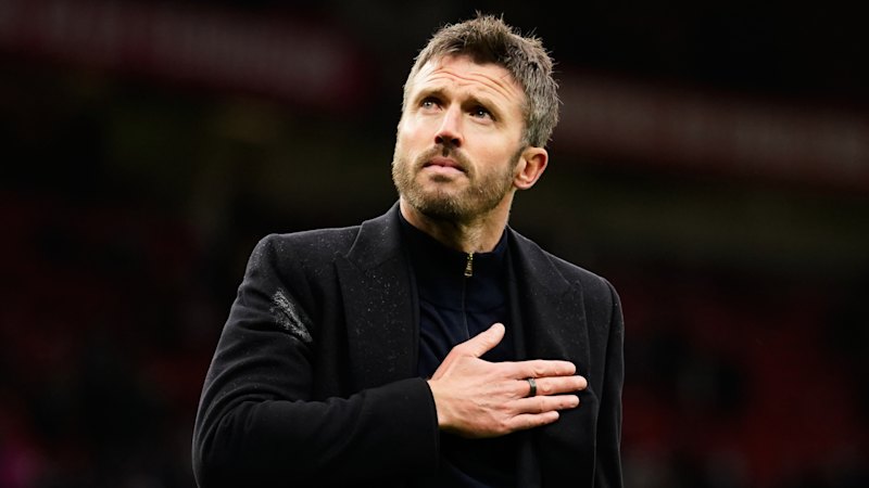 ‘He wants to be put out of his misery’. Carrick on brink of Manchester United sacking