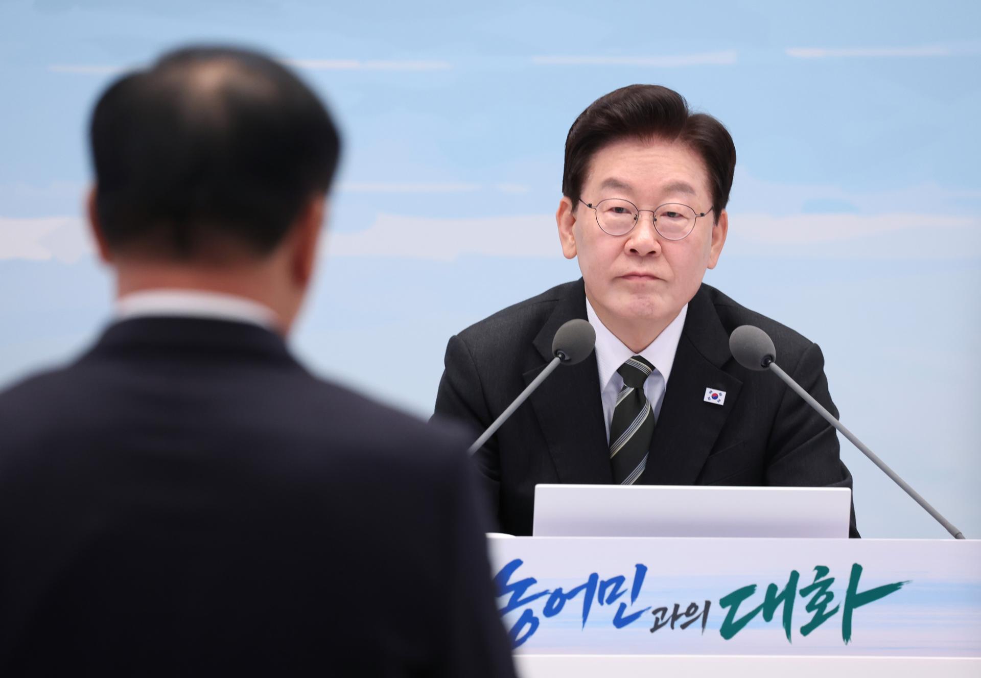Lee says aware of farmers' concerns over CPTPP membership, vows to prevent unfair damage