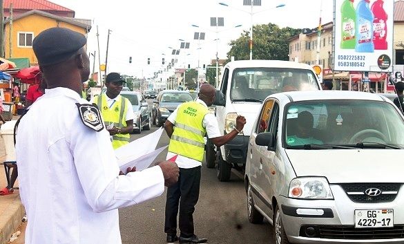Police deny banning AirPods and earphones for drivers