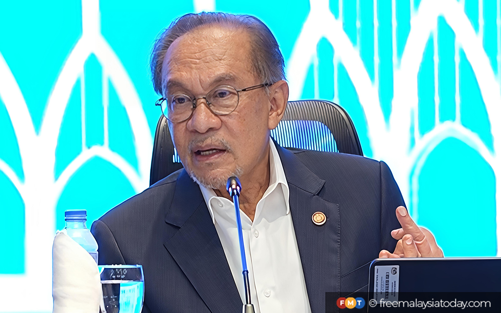 Belanjawan 2027 ambil kira beban M40, kata PM