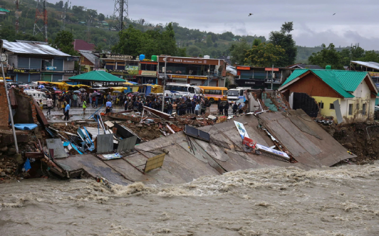 India monsoon floods, landslides kill more than 100 since July, say officials