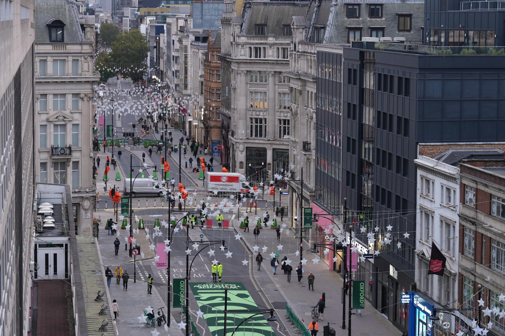 Part of London's Oxford Street pedestrianized 'forever'