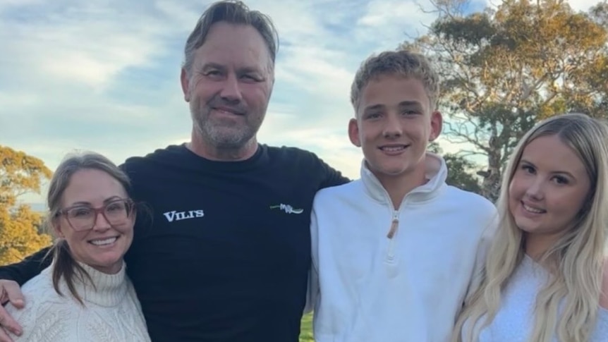 Tony Modra medical record probe expands to extra staffer