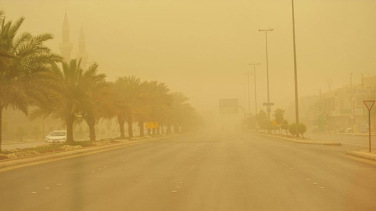 Regional center records 52 hours of dust storms across region in one day
