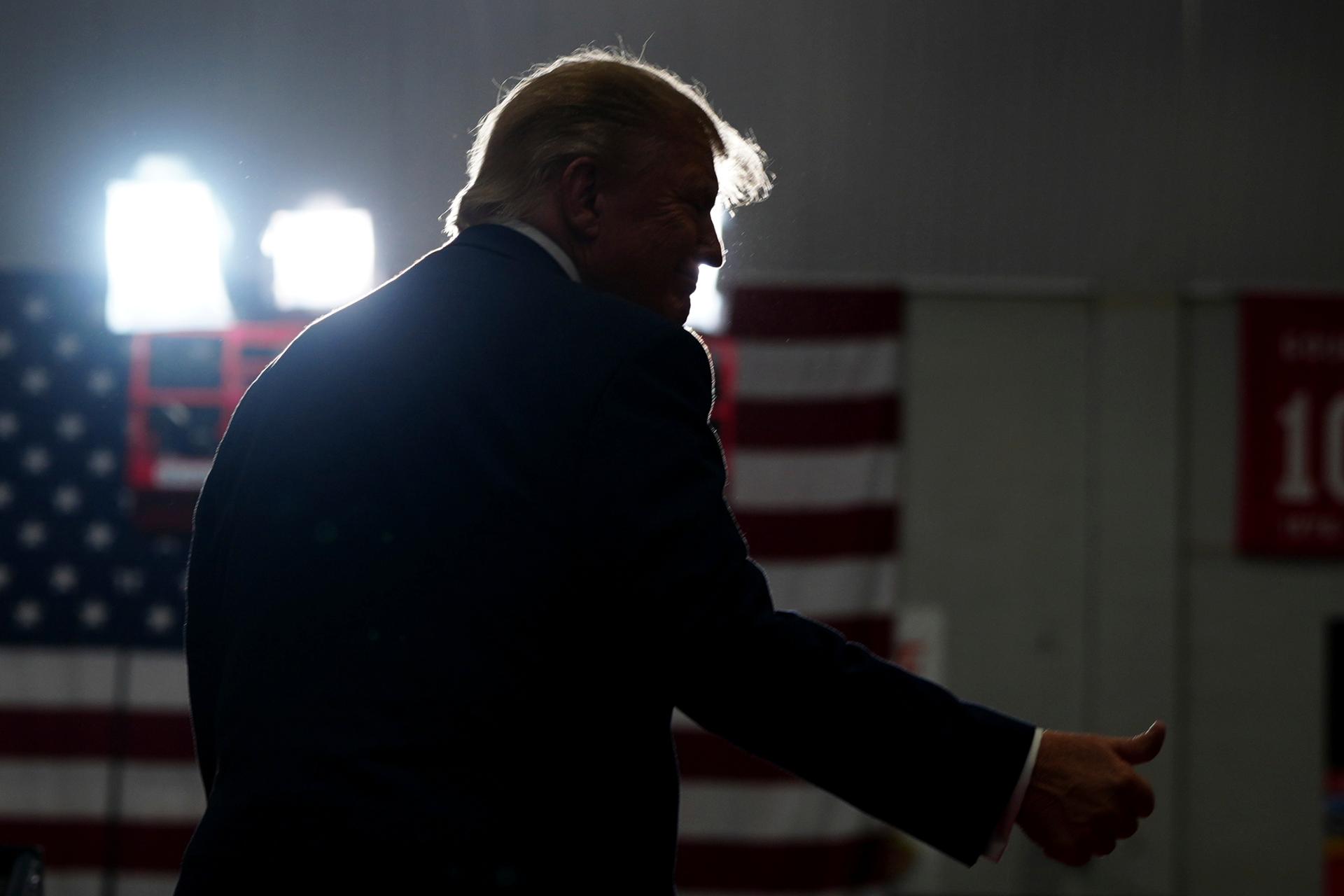 Democrats call for special counsel to probe Trump's Epstein ties