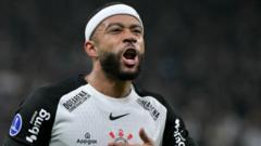 Ex-Man Utd striker Depay takes pay cut to stay at Corinthians