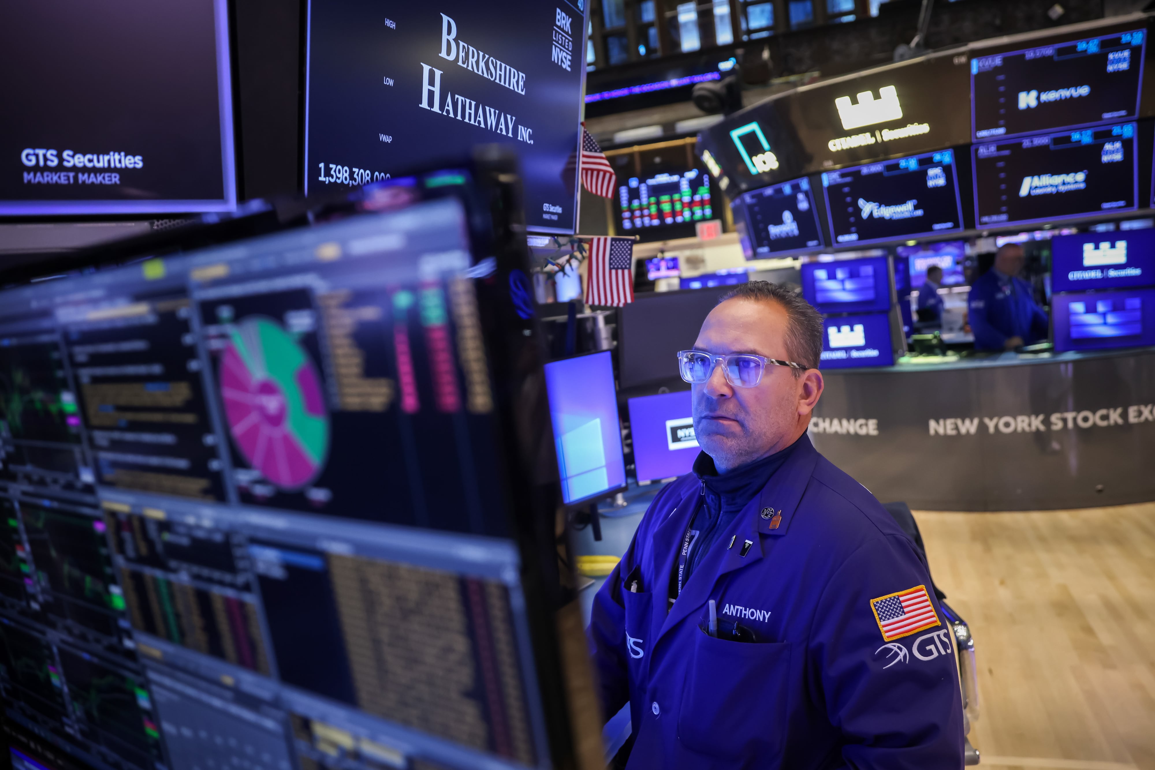 Wall St looks for best day in month as Anthropic's IPO filing propels AI stocks