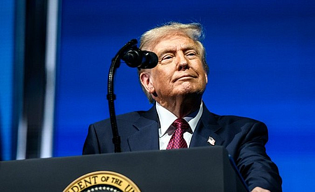 Trump approval hits new low as Americans fear long Iran war