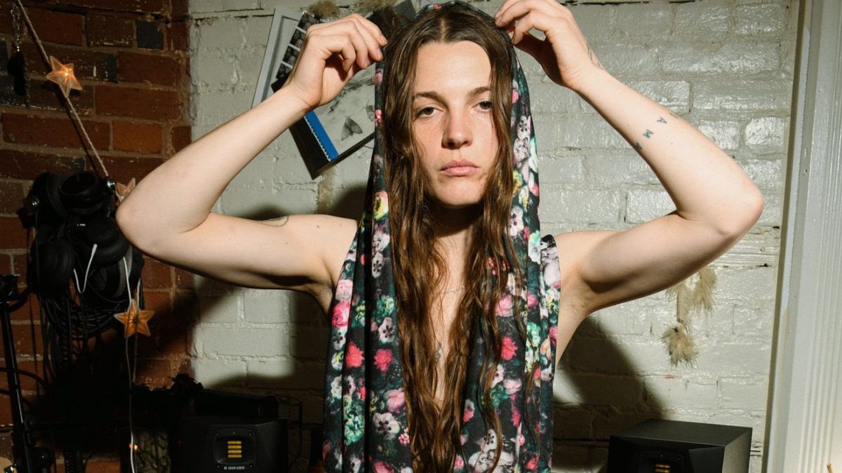 Sophia Stel Announces “the greatest tour of all time”