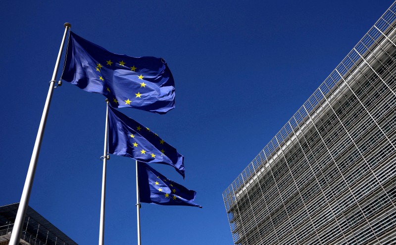 Euro zone bonds join global selloff, yields hit multi-year highs