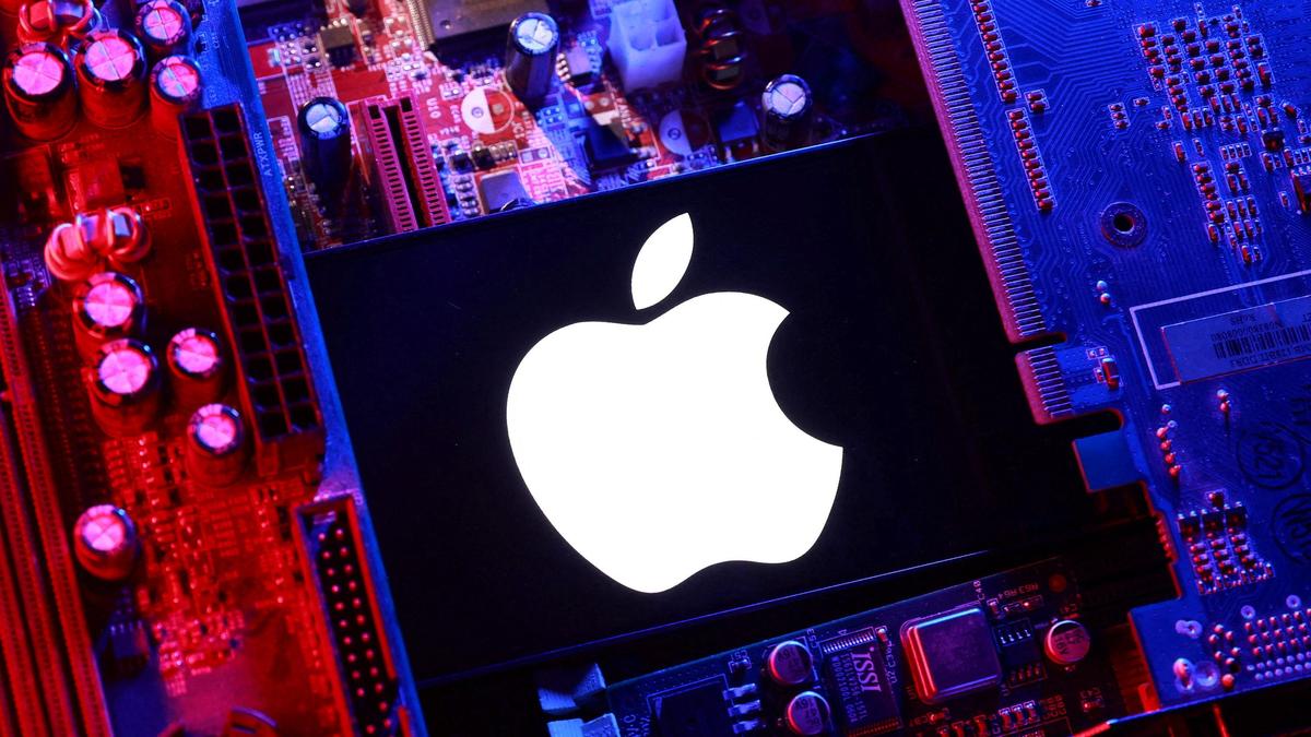 Apple sent out a new batch of spyware alerts to users across 110 countries