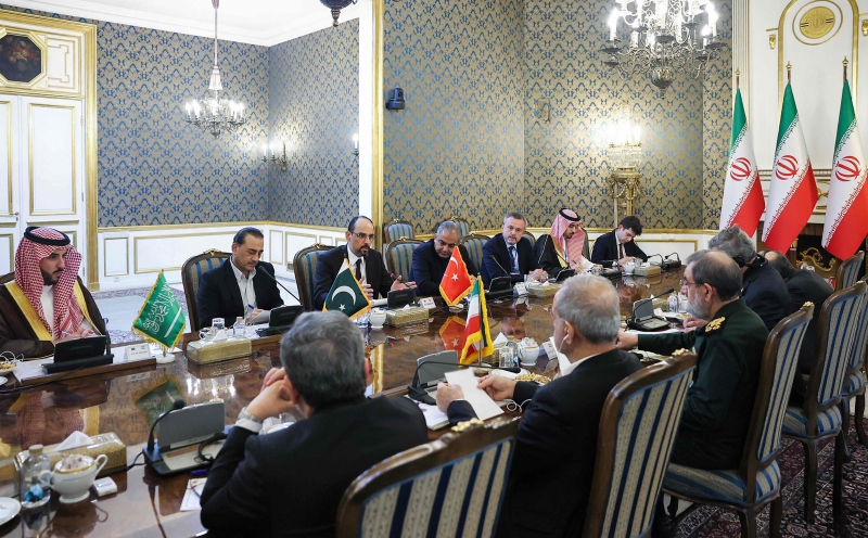 Iran holds 'very good' talks with Makkah pact nations on region's security