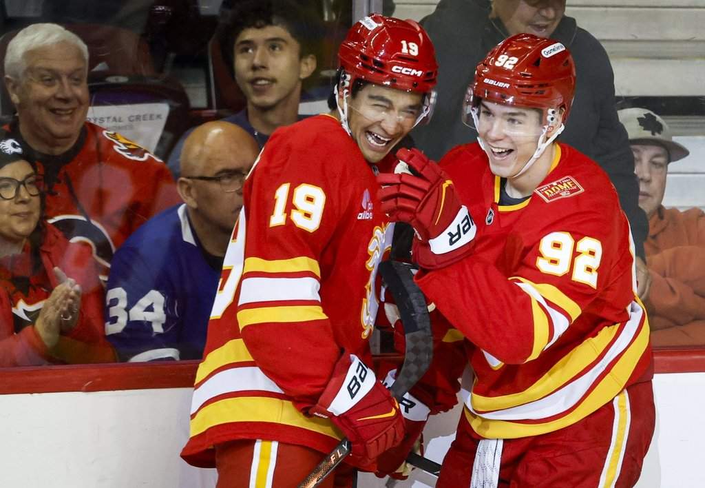 Gridin scores twice as Flames win fourth straight