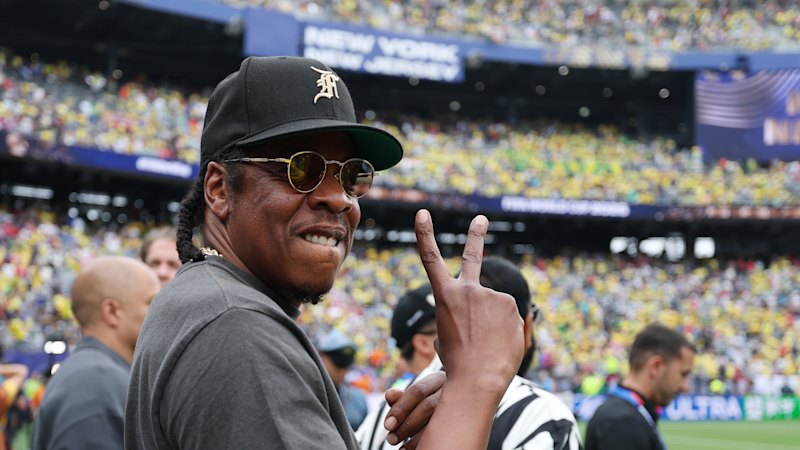 Jay-Z picks himself to headline the next Super Bowl half-time show