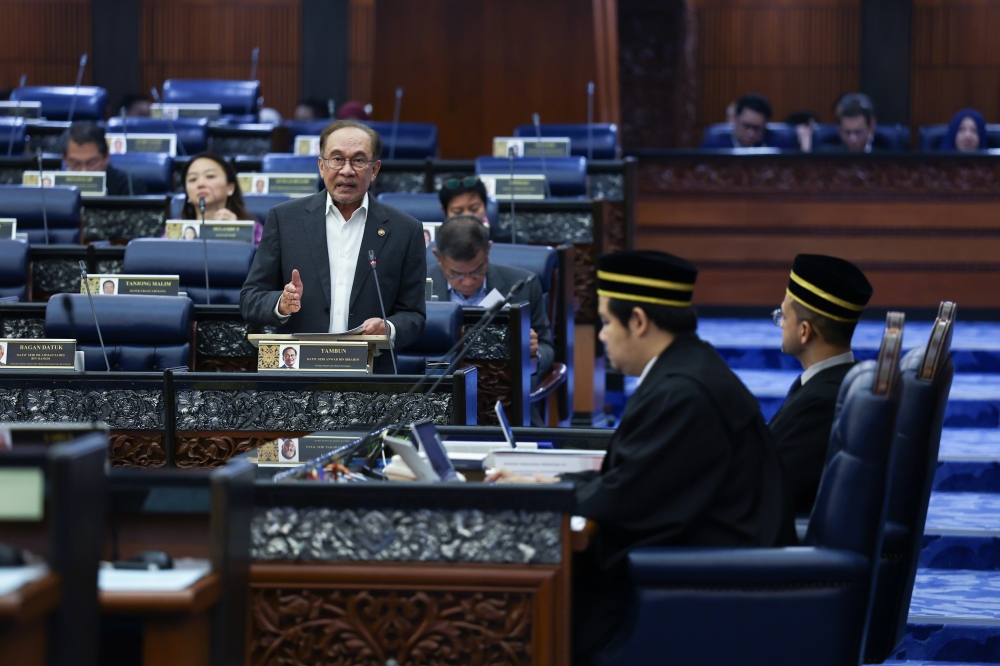 Anwar calls for stricter rules for GLCs, says bosses must not treat them as family property