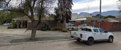 Western Cape farm standoff ends with gunman dead, cop wounded